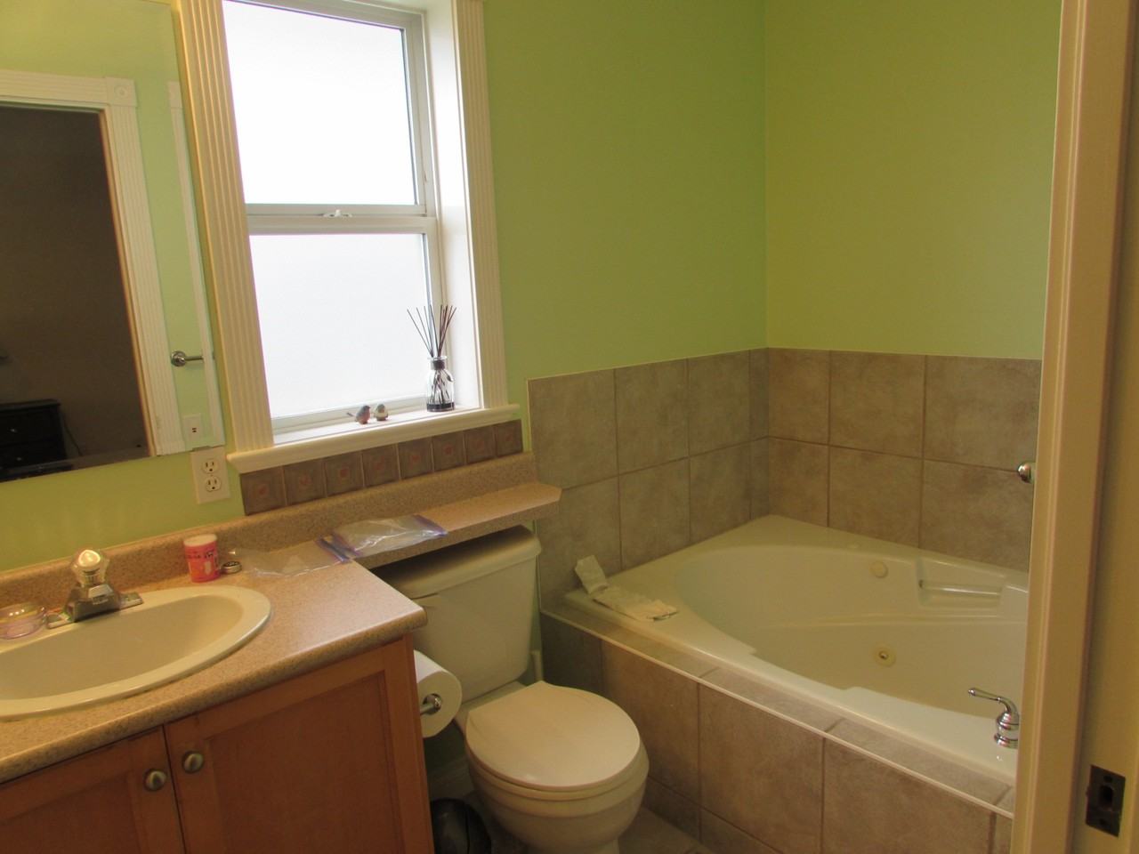 6046 Montgomery Way Uppr - Photo 6 of 27