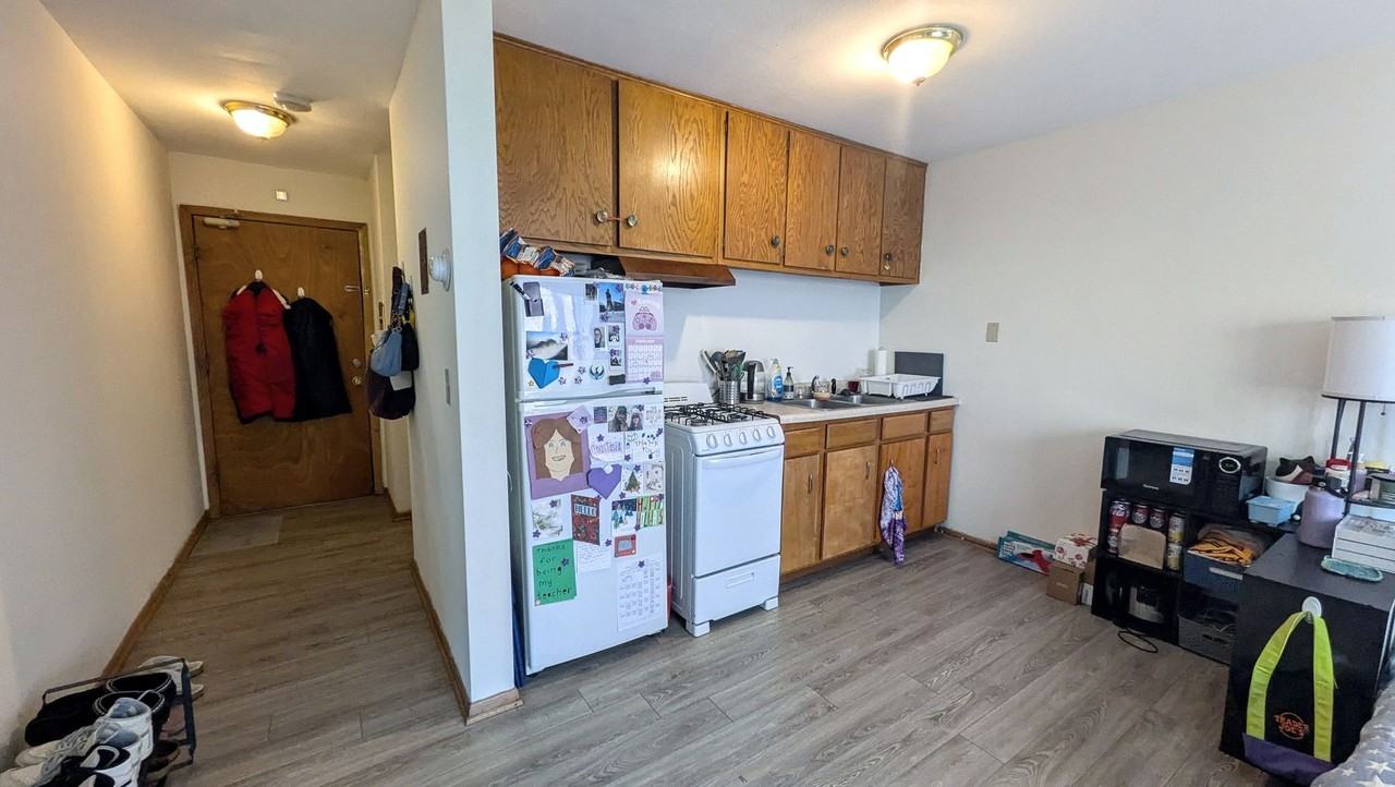 1215 4th Street SE - Photo 5 of 14