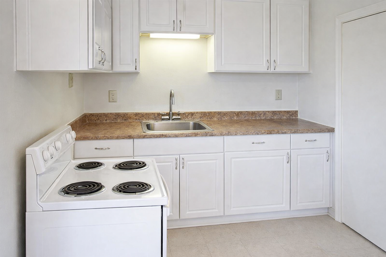 1300 WISCONSIN AVENUEAPT 6 #6 - Photo 4 of 6