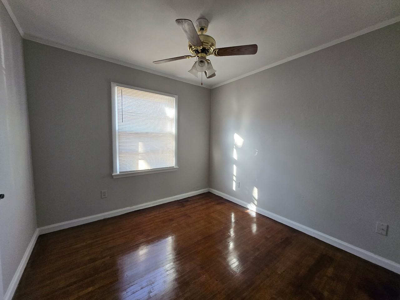 964 Elizabeth Ln #1 - Photo 4 of 10