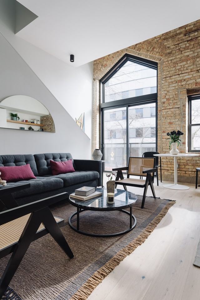 Lodge Evanston #1700-05 - Photo 5 of 27