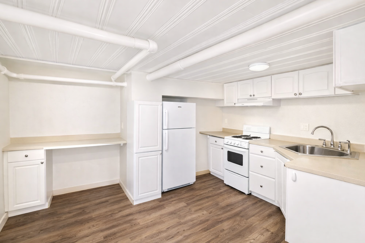 1300 WISCONSIN AVENUEAPT B #B - Photo 2 of 5