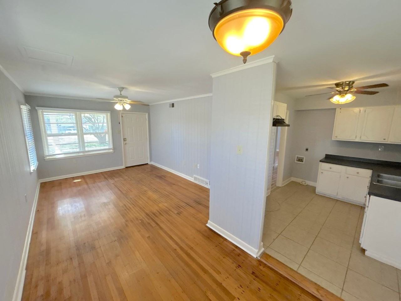 158 Wilson St - Photo 3 of 12