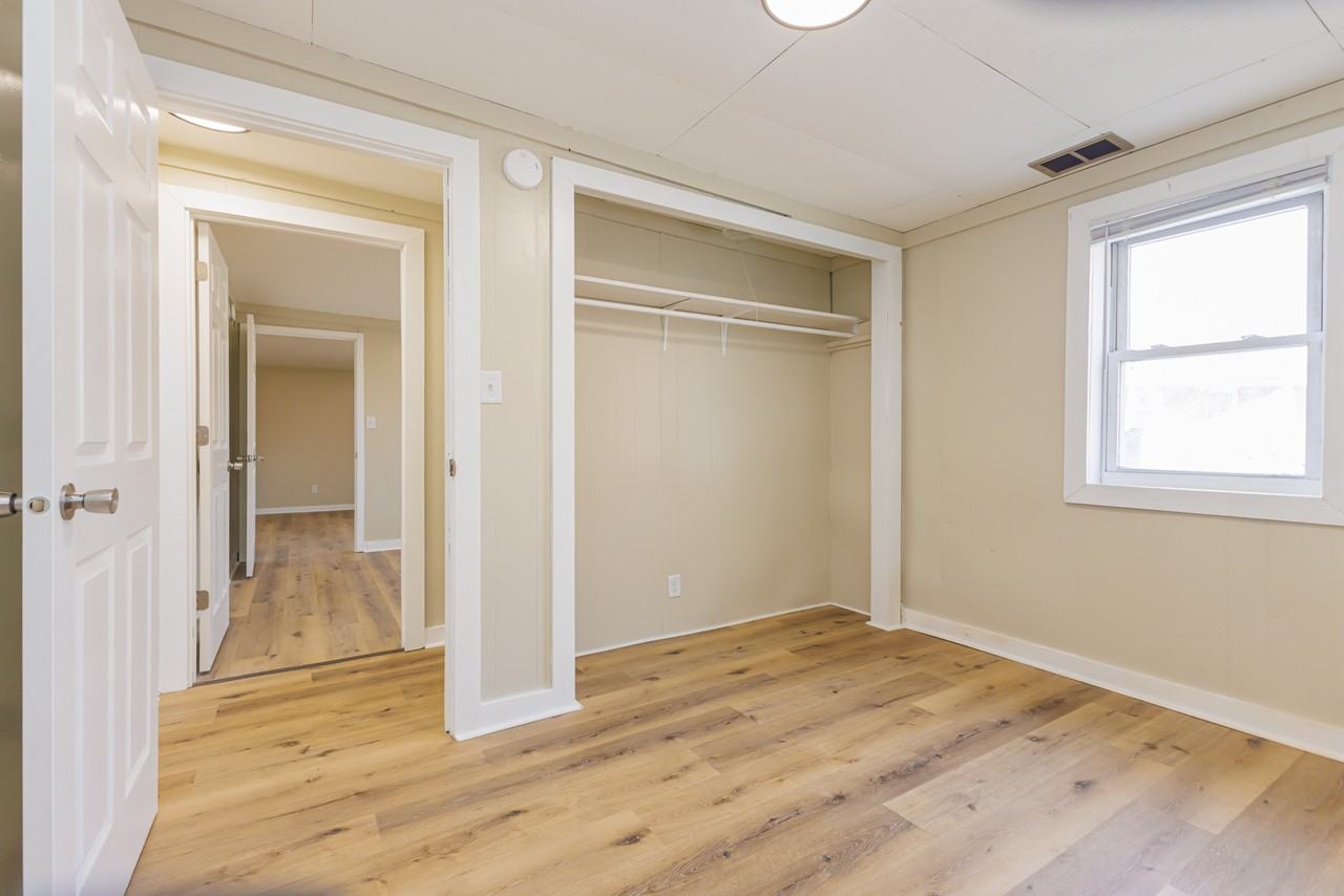 4609 S Madison St #NA - Photo 6 of 7