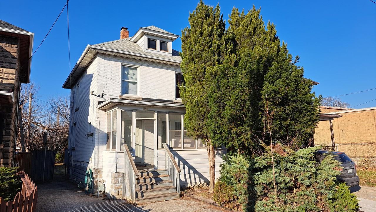 1454 Martindale St #1454 - Photo 2 of 3