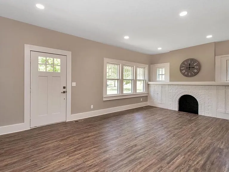 3437 Country Club Pl #1 - Photo 2 of 10