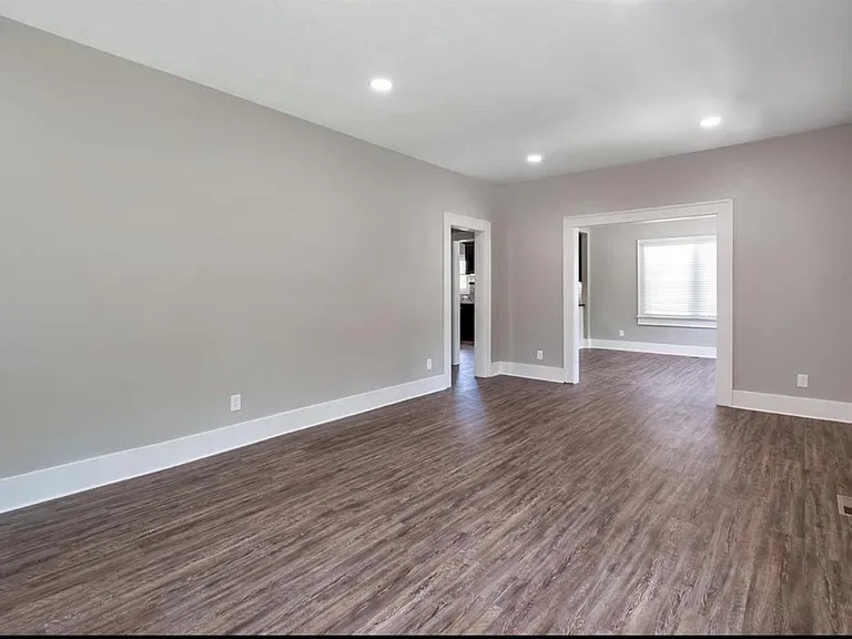 3437 Country Club Pl #1 - Photo 3 of 10