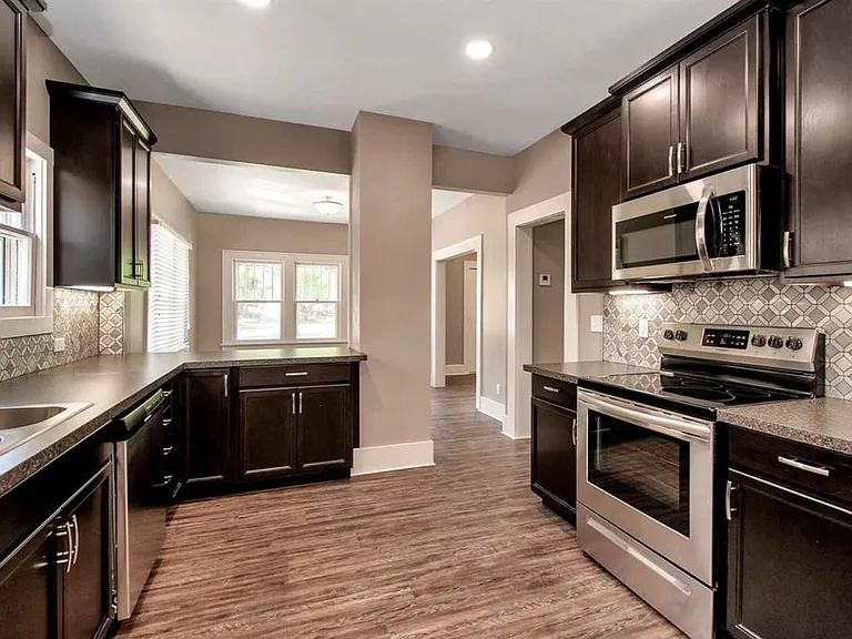 3437 Country Club Pl #1 - Photo 6 of 10