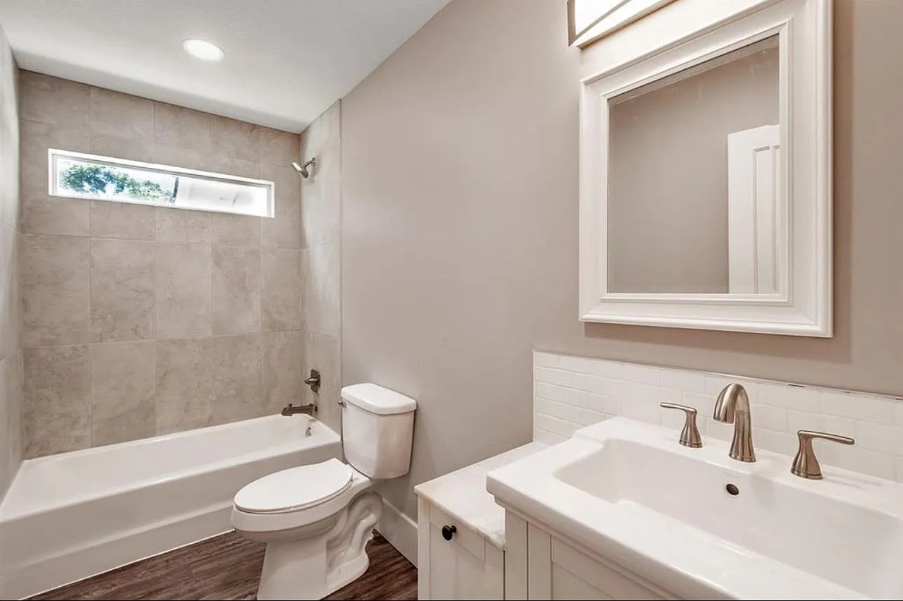 3437 Country Club Pl #1 - Photo 7 of 10