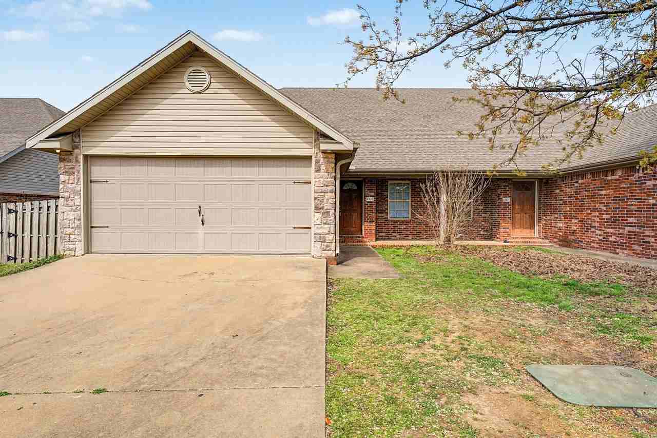 3102 Sw Deerfield Blvd #2 - Photo 2 of 21