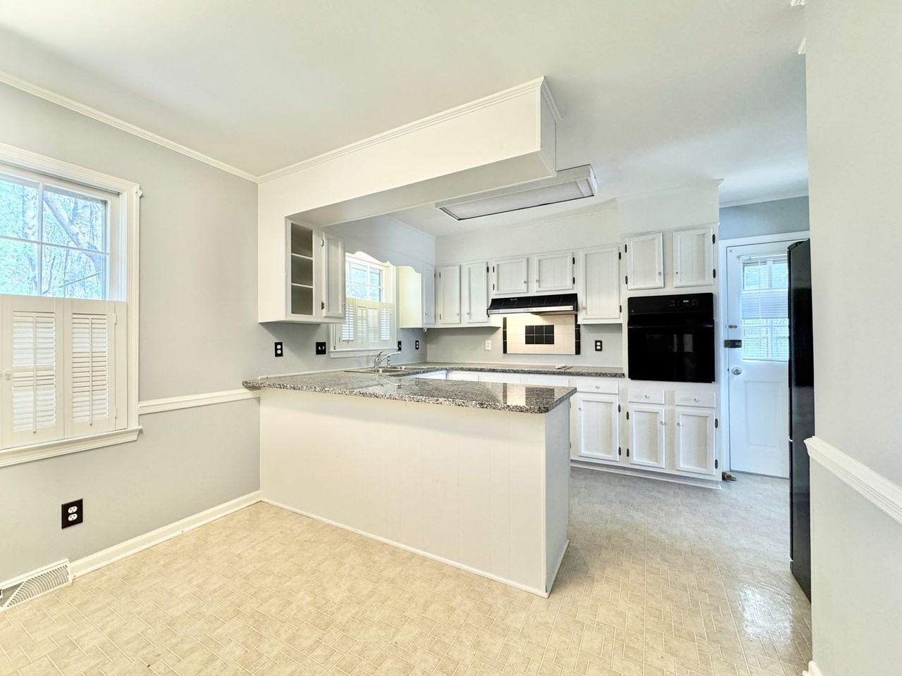 6104 Buckhorn Rd - Photo 7 of 22