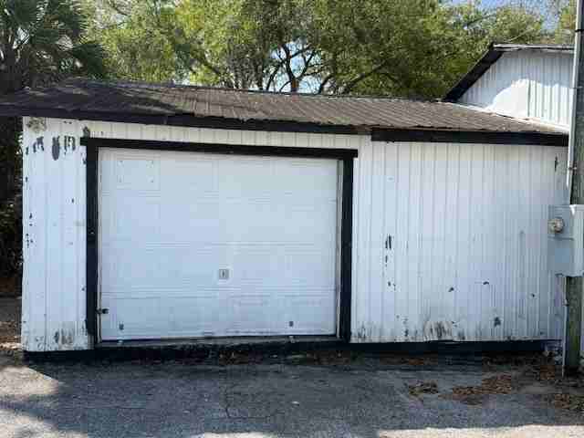 323 N Delaware Ave #1 - Photo 4 of 8