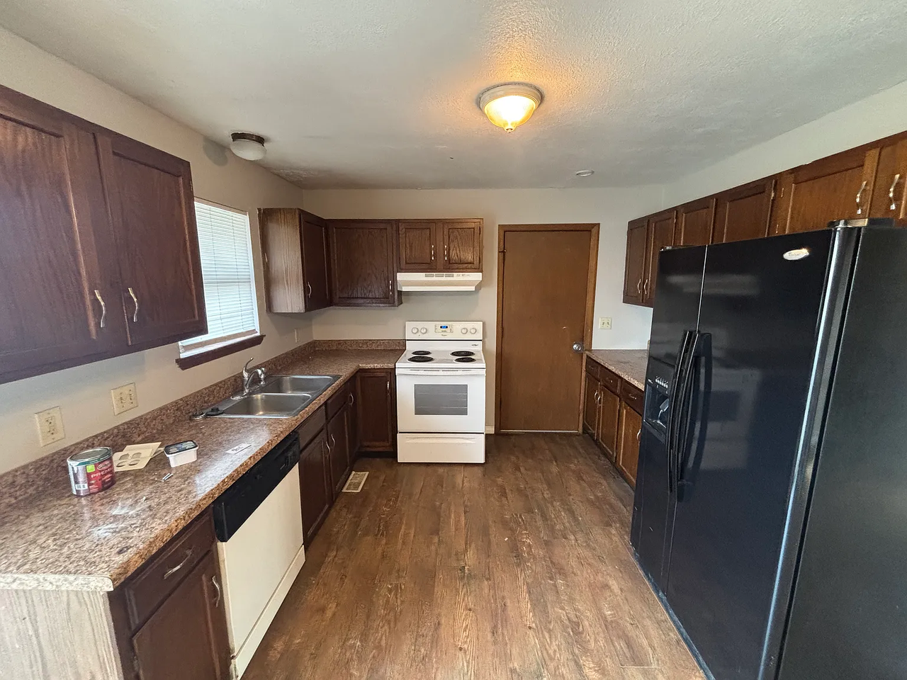 2423 Farmstead St #1 - Photo 4 of 15