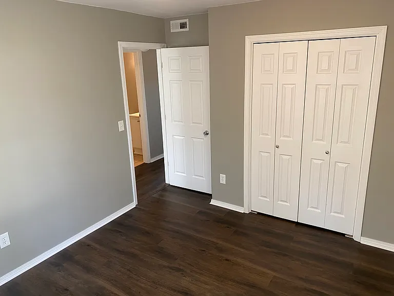 1620 S Edwards St #1 - Photo 6 of 7