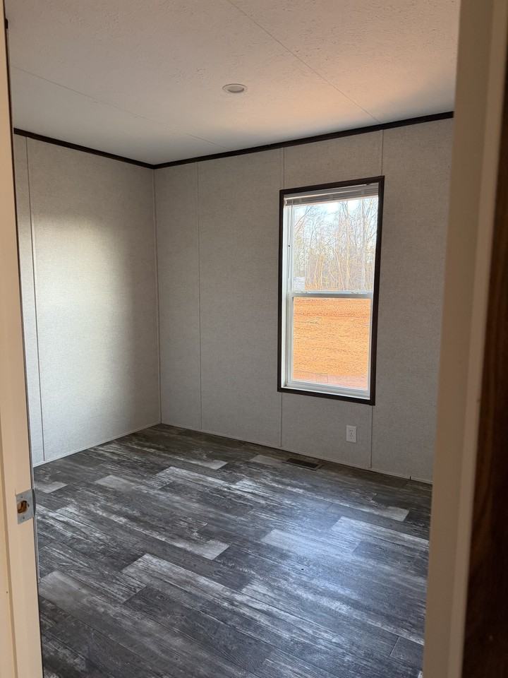 501 Mercedes St #1 - Photo 6 of 15