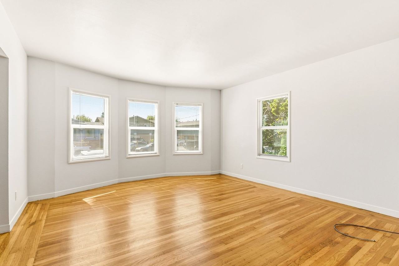 742 Alcatraz Ave - Photo 2 of 19