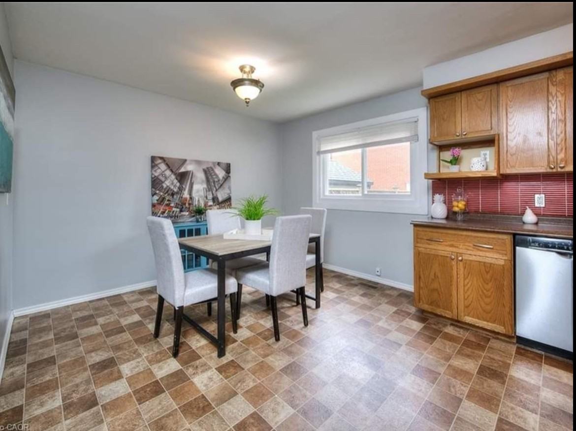 196 Walker Street - Photo 5 of 25