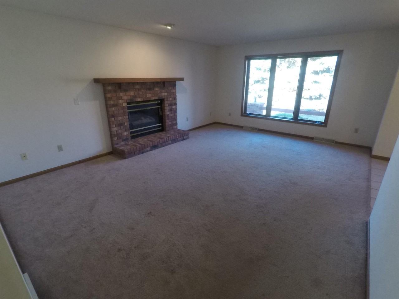 1209 W Wausau Ave #1209 - Photo 3 of 38