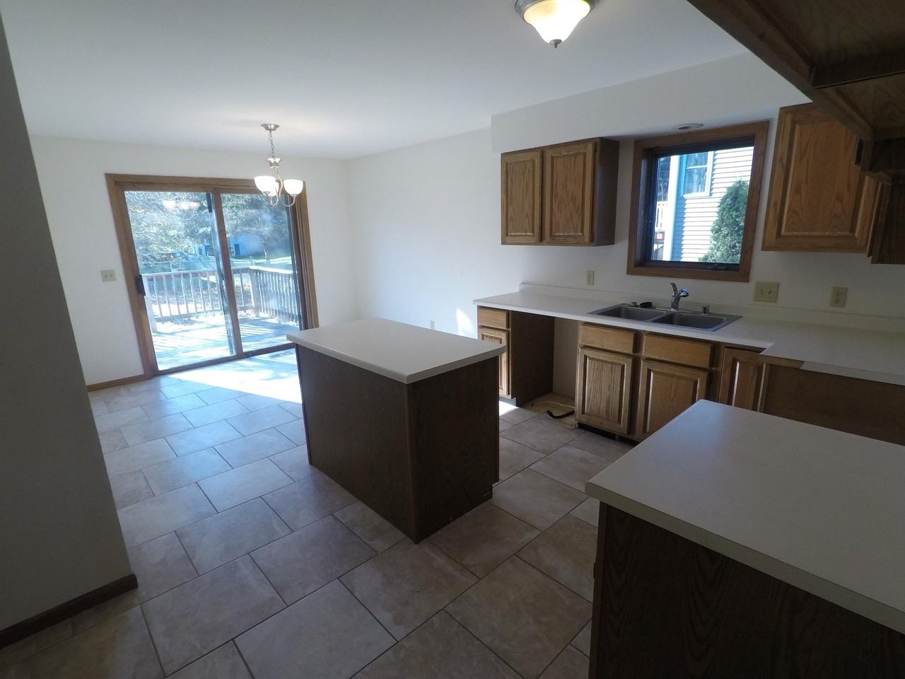 1209 W Wausau Ave #1209 - Photo 4 of 38