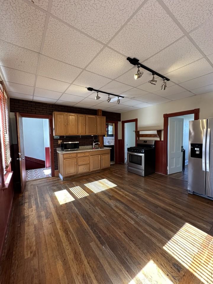 1141 Stafford Rd #2 - Photo 2 of 10