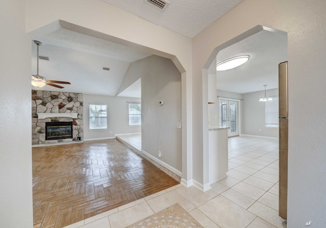 305 S Star Ave #1 - Photo 5 of 24