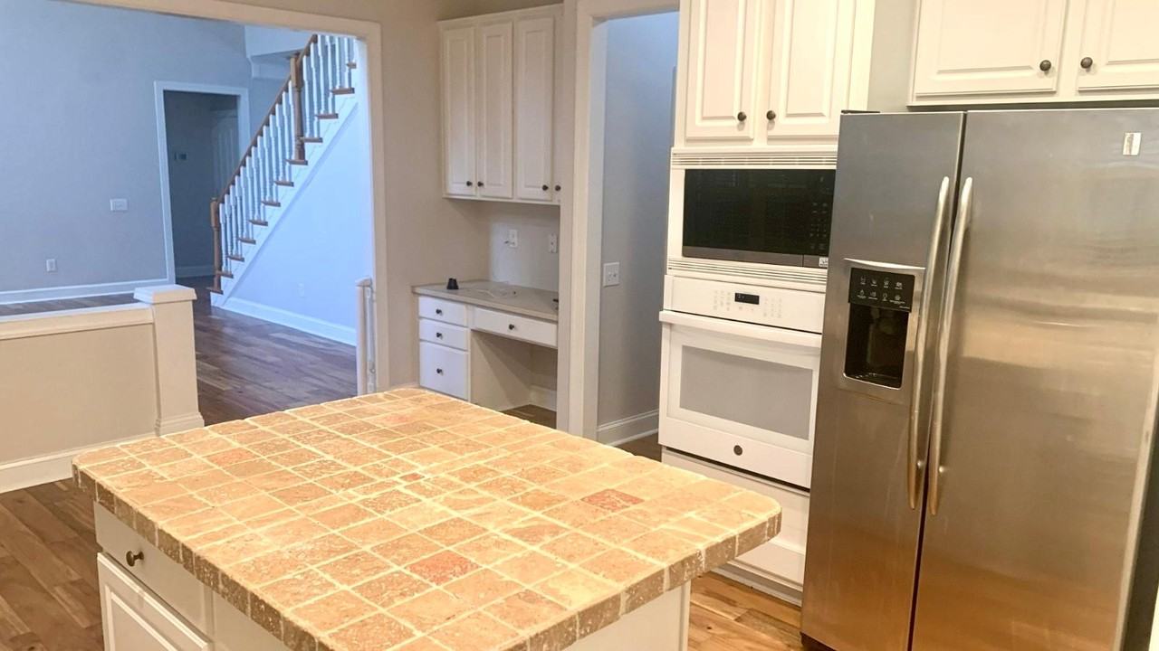 11106 Knight Castle Dr #1 - Photo 7 of 50