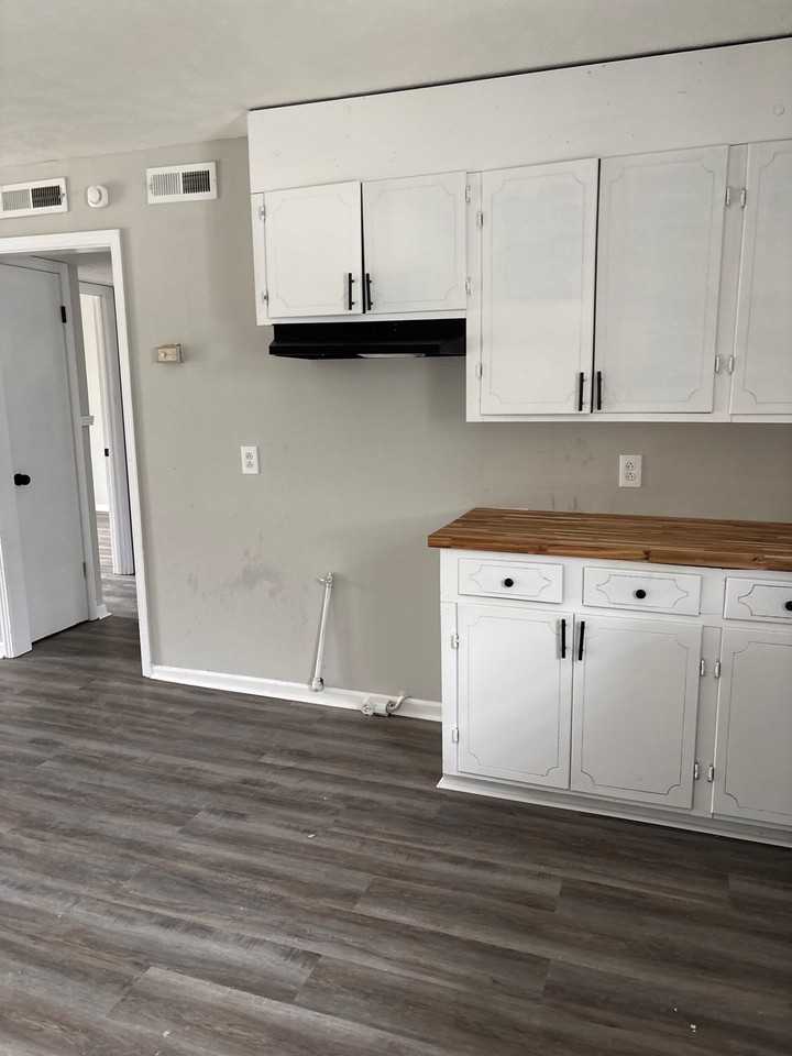 48 W Cooper St #1 - Photo 3 of 7