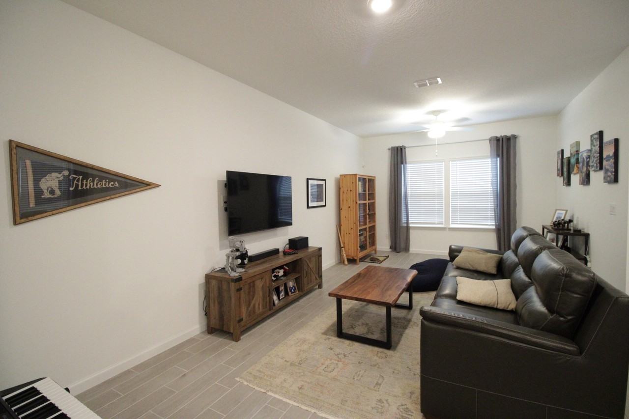 729 Nw 126th Ter #1 - Photo 2 of 16