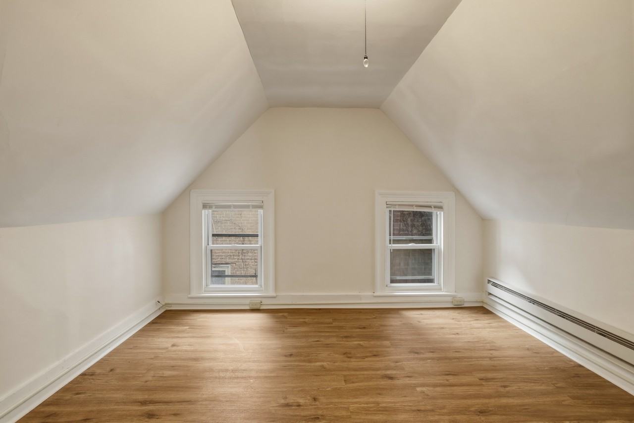 784 Howard Ave #2 - Photo 7 of 10