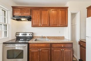 957 William St Apt B #1 - Photo 1 of 1