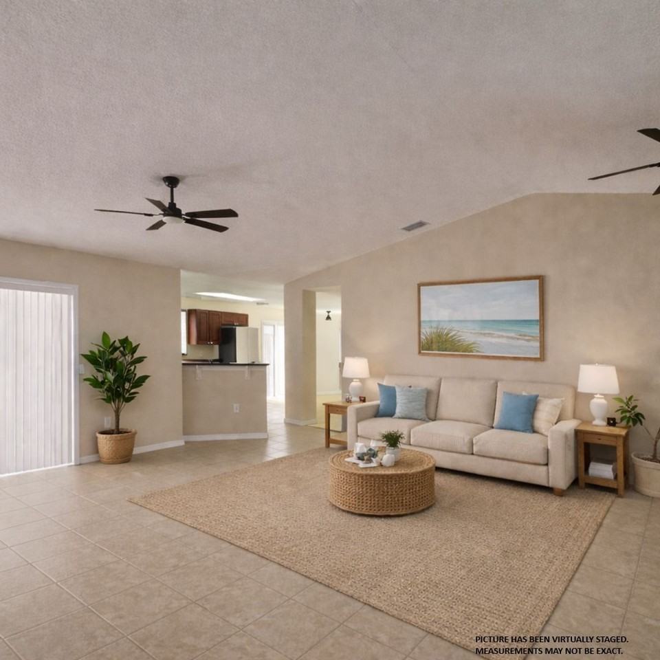 634 Llama Dr - Photo 2 of 32