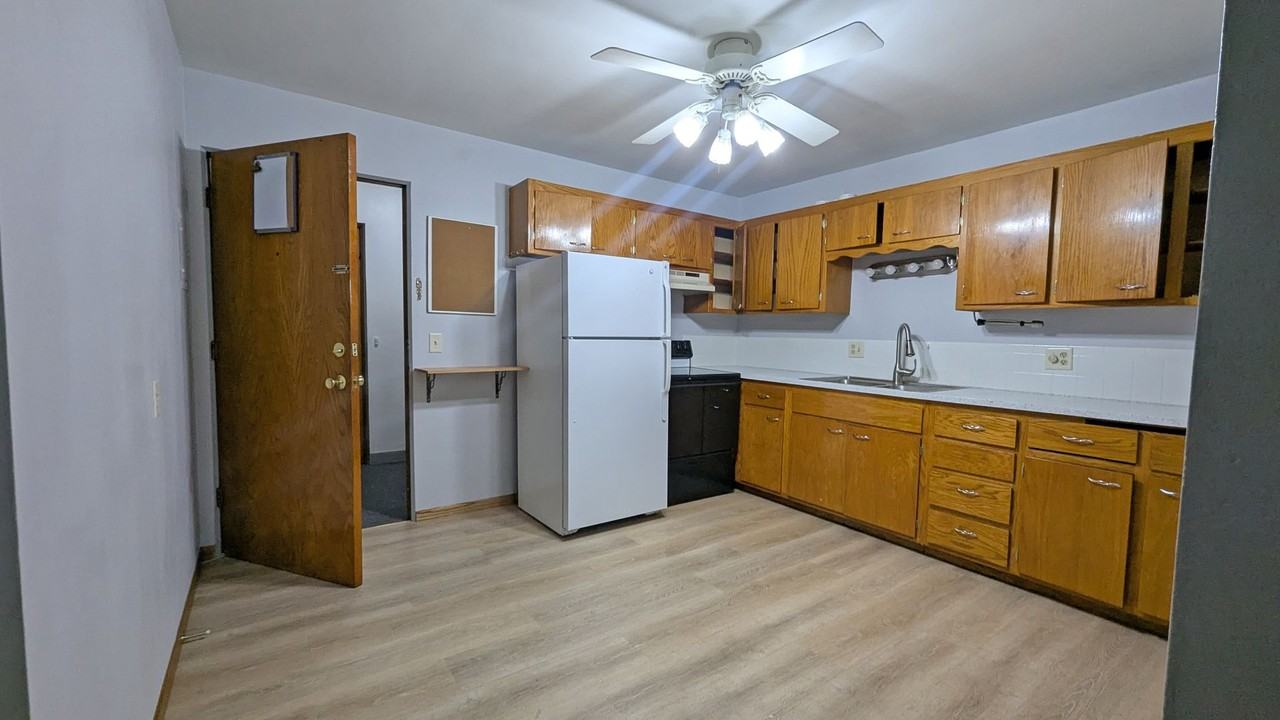 Whispering Pines - Photo 2 of 13