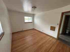 9620 W Oklahoma Ave - Photo 1 of 1