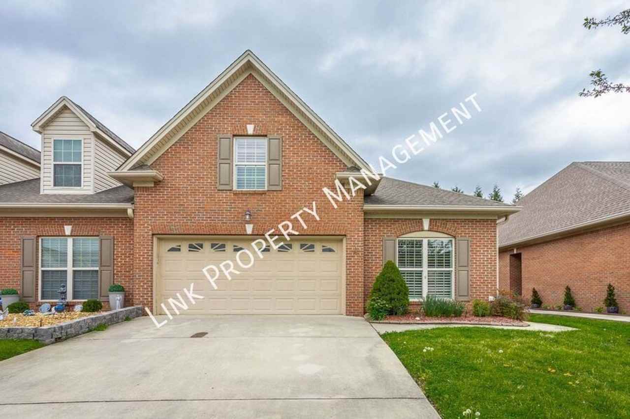 7655 Lenox Trace Dr - Photo 2 of 48