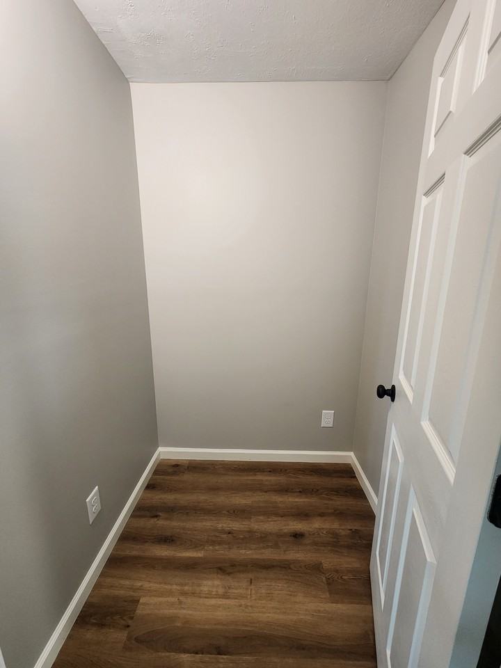 4680 S Grundy Quarles Hwy #1 - Photo 3 of 22