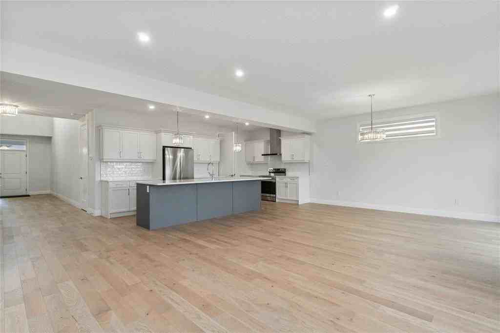 608 Sweetbay Cres #4 - Photo 4 of 13