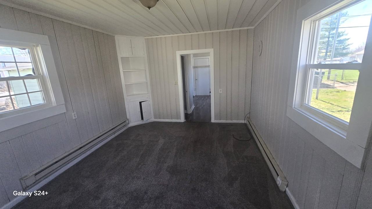 721 1/2 E Willard St #1-2 - Photo 3 of 3