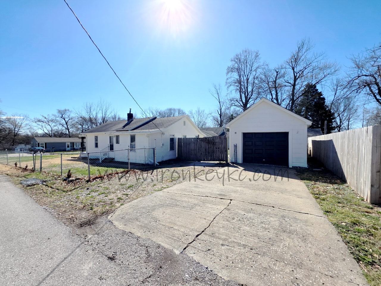 610 N Frandsen Rd #1 - Photo 3 of 11