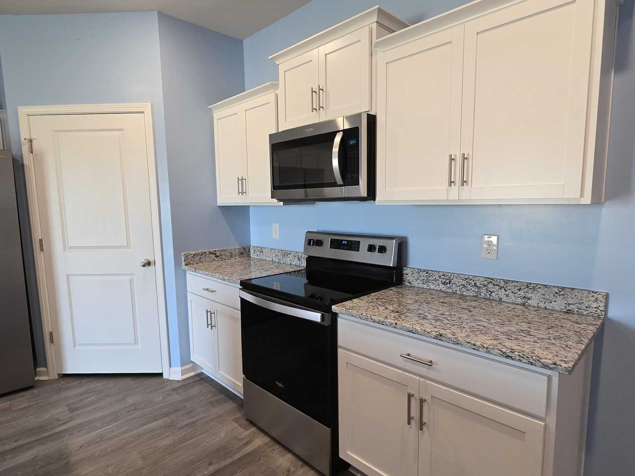 276 Olivia Ct #1 - Photo 6 of 33