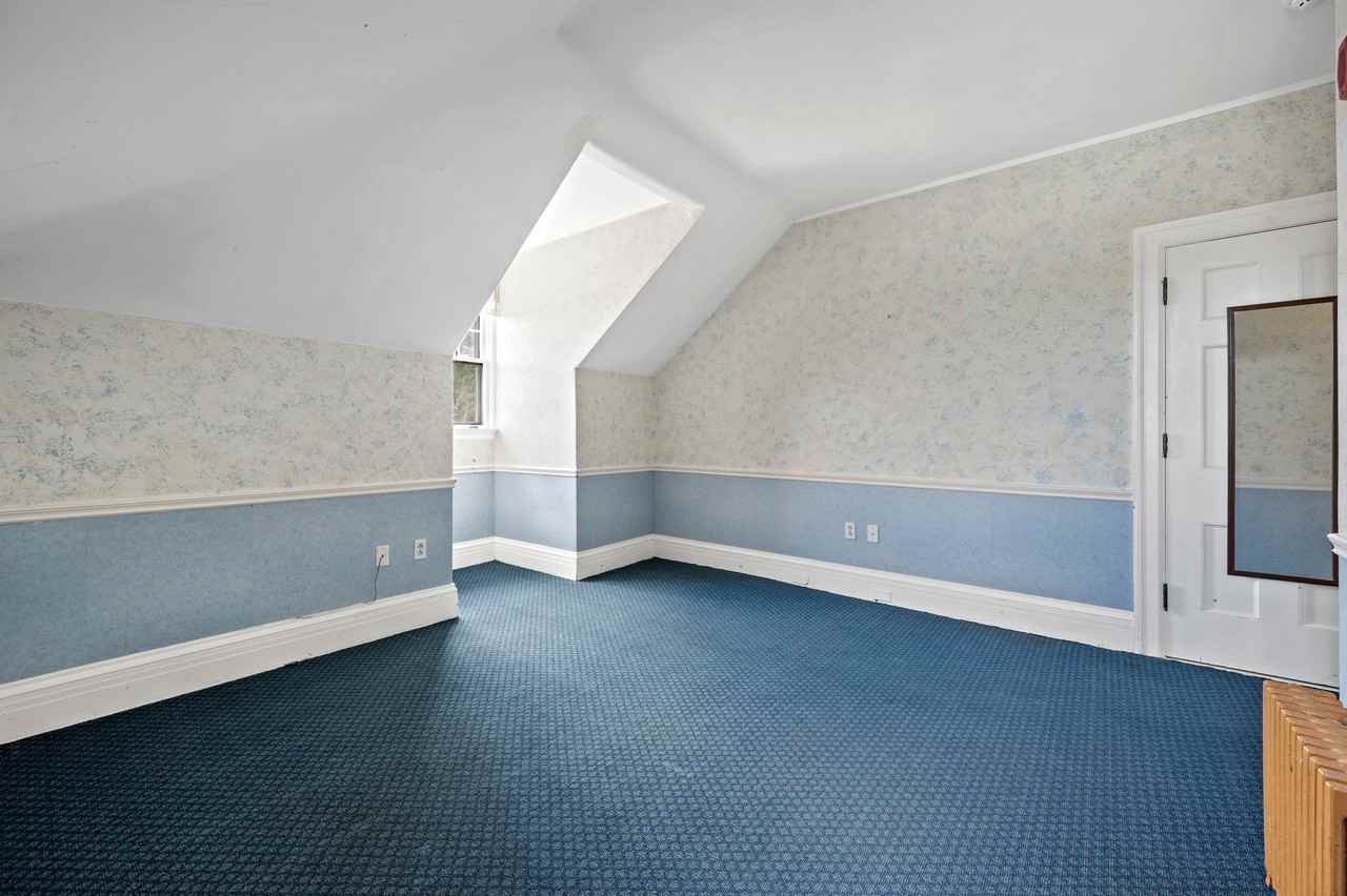 7 Oak St #302 - Photo 3 of 12