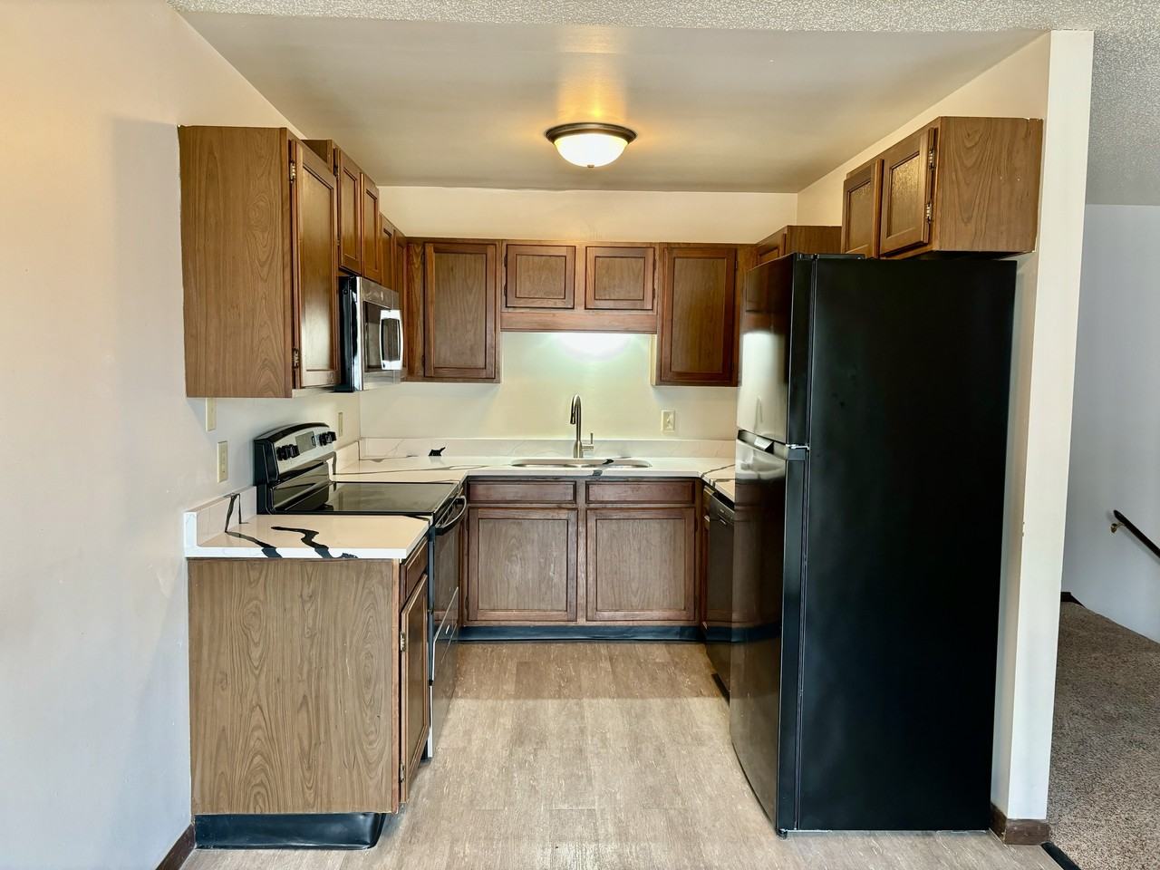 338 Oxford Ct #4 - Photo 2 of 10