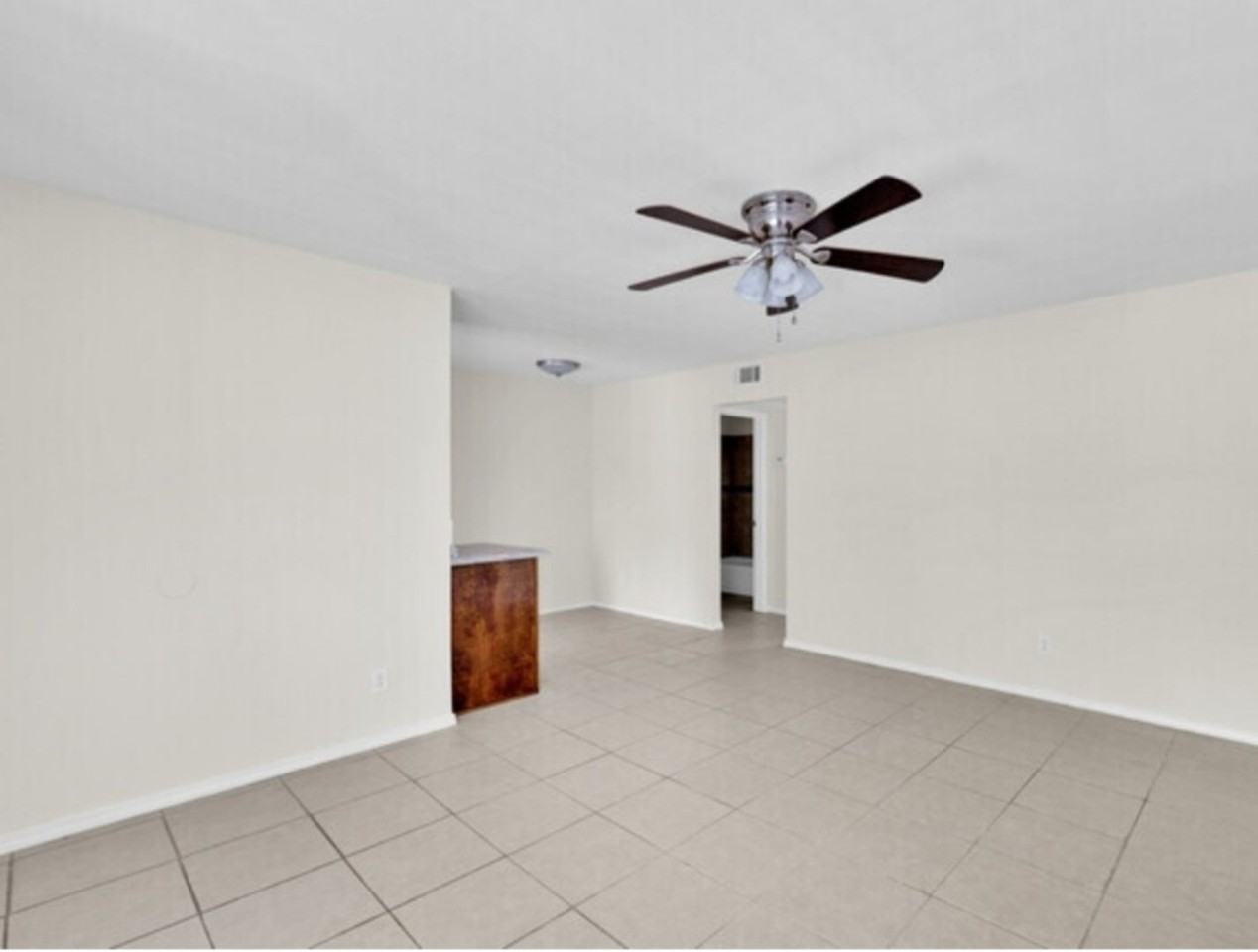 Sterling Oak Apartments - Photo 4 of 6