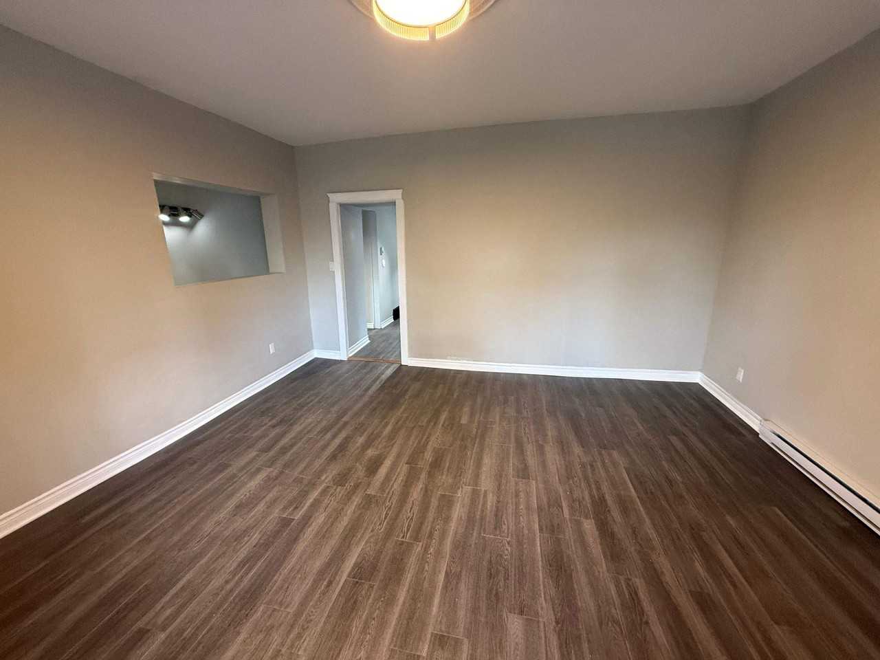 1098 Prince St #01 - Photo 4 of 10