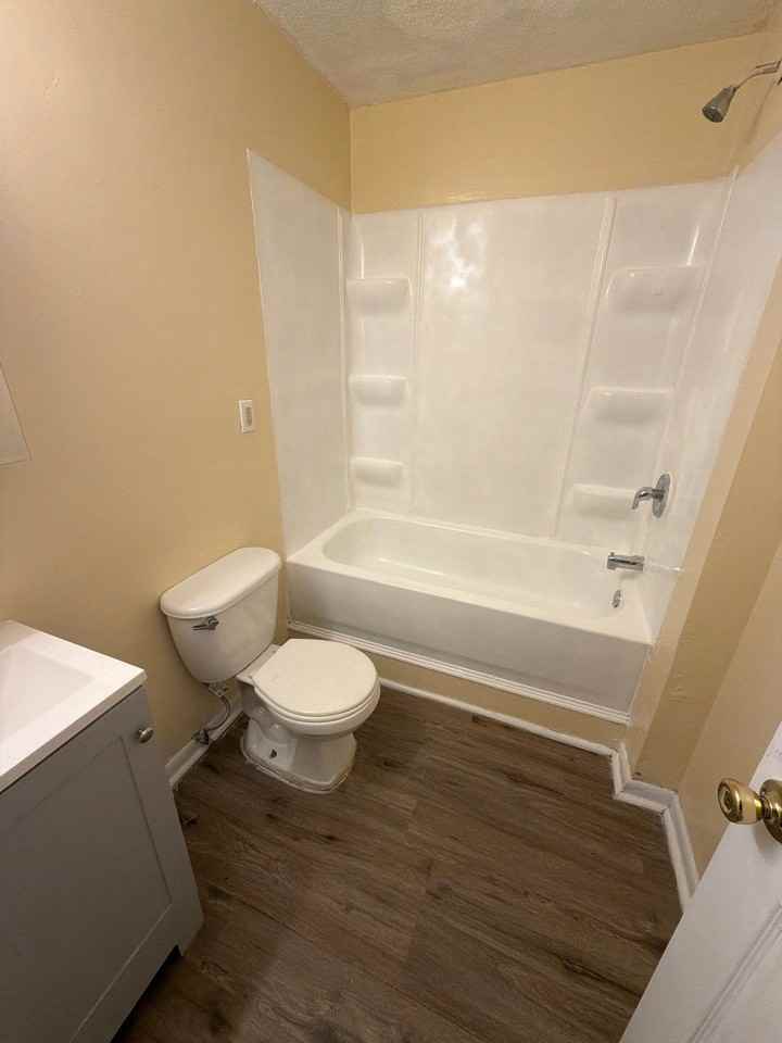 923 Desoto St #1 - Photo 5 of 5