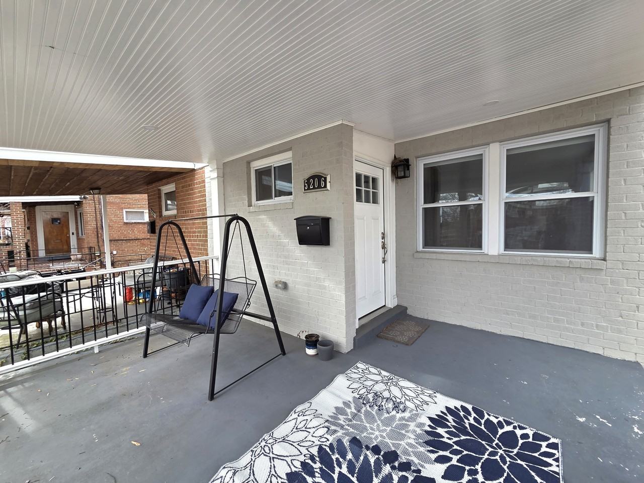 5206 12th St Ne #1 - Photo 4 of 50