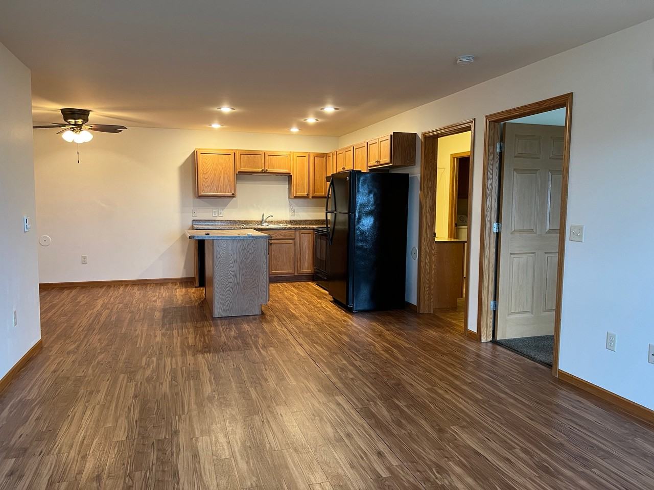 241 N Willson Dr #241C - Photo 5 of 13