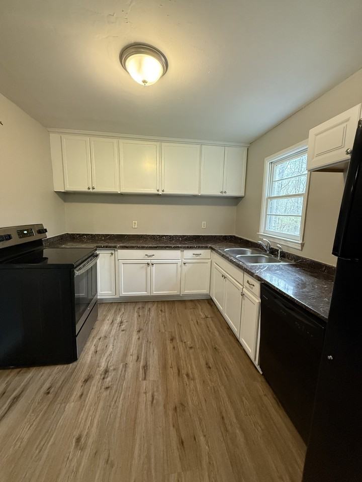 5616 Cruce Rd #1 - Photo 4 of 9