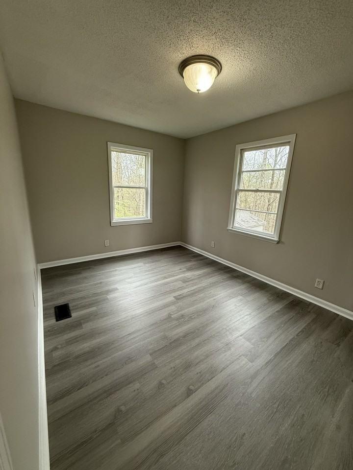 5616 Cruce Rd #1 - Photo 7 of 9