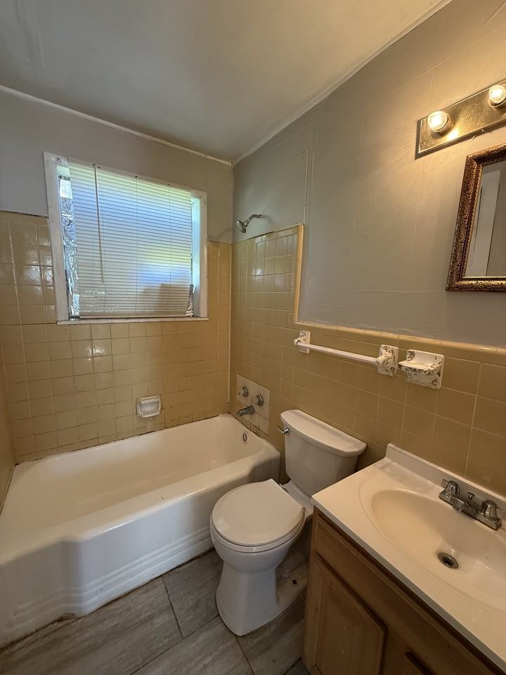 1808 Jefferson Ave Sw #1 - Photo 6 of 6