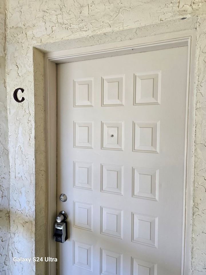 853 Mecca Dr - Photo 4 of 27